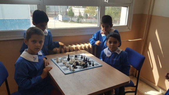 İlçemiz Şehit Sezai Geçkin İlkokulunda Oyun İstasyonları Projesi Başladı