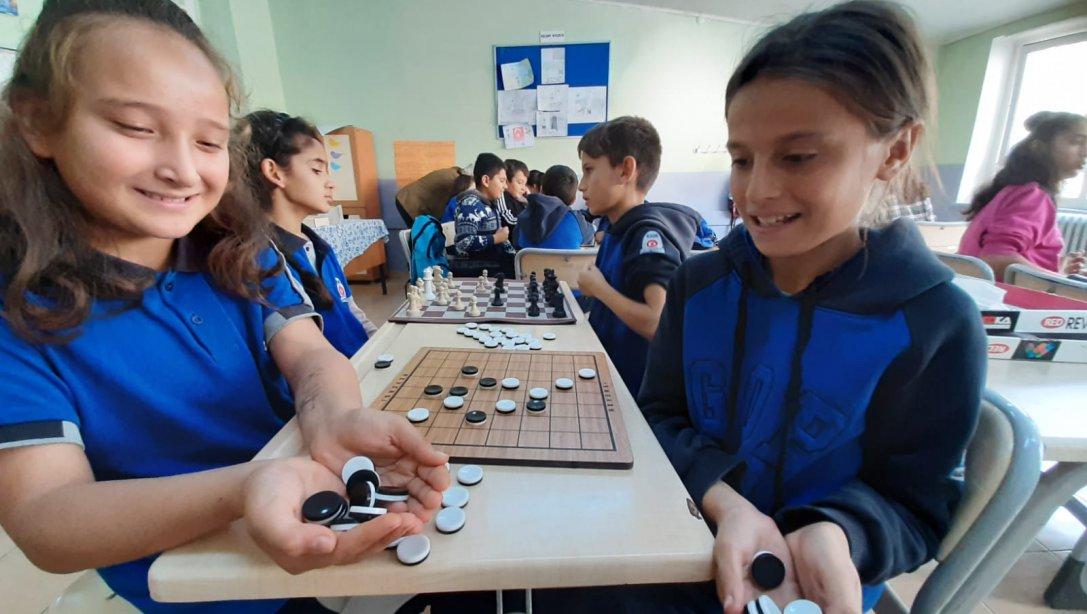 İlçemiz Okullarında Ara Tatil Etkinlikleri Kapsamında Akıl ve Zeka Oyunları Turnuvası Gerçekleştirildi