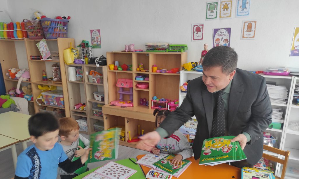 İlçe Milli Eğitim Müdürümüz Sayın Ömer DERELİOĞLU Yaylaköy İlkokulunu Ziyaret etti