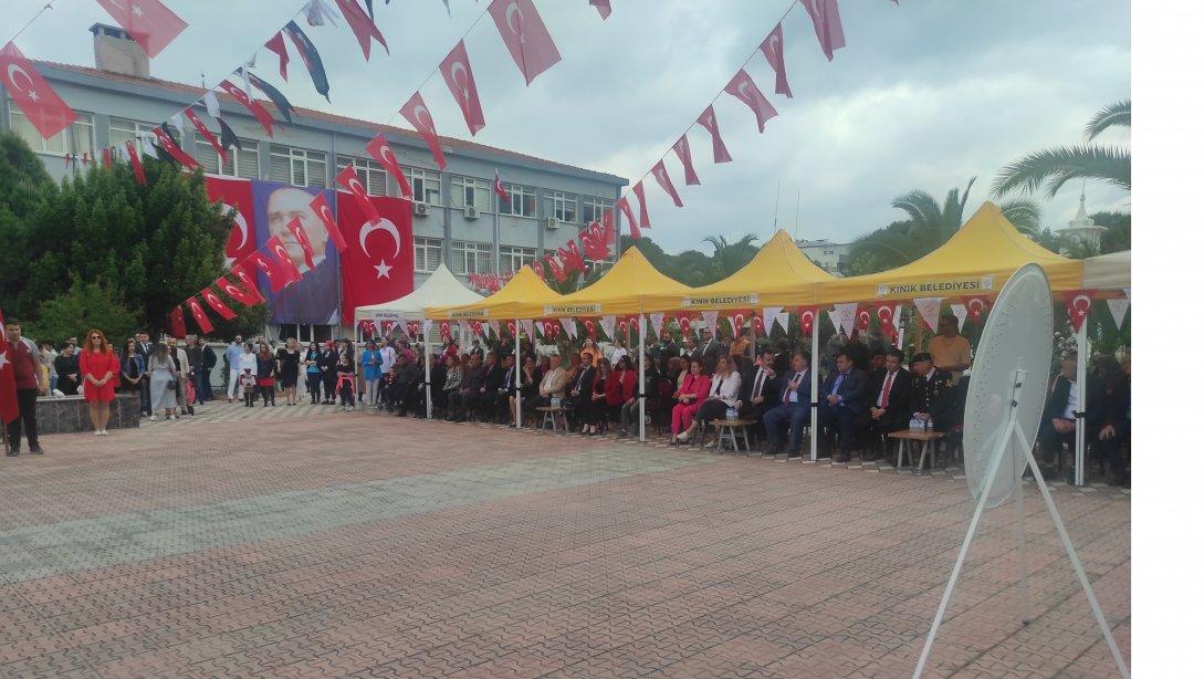 19 Mayıs Atatürk'ü Anma, Gençlik ve Spor Bayramı Kutlandı 