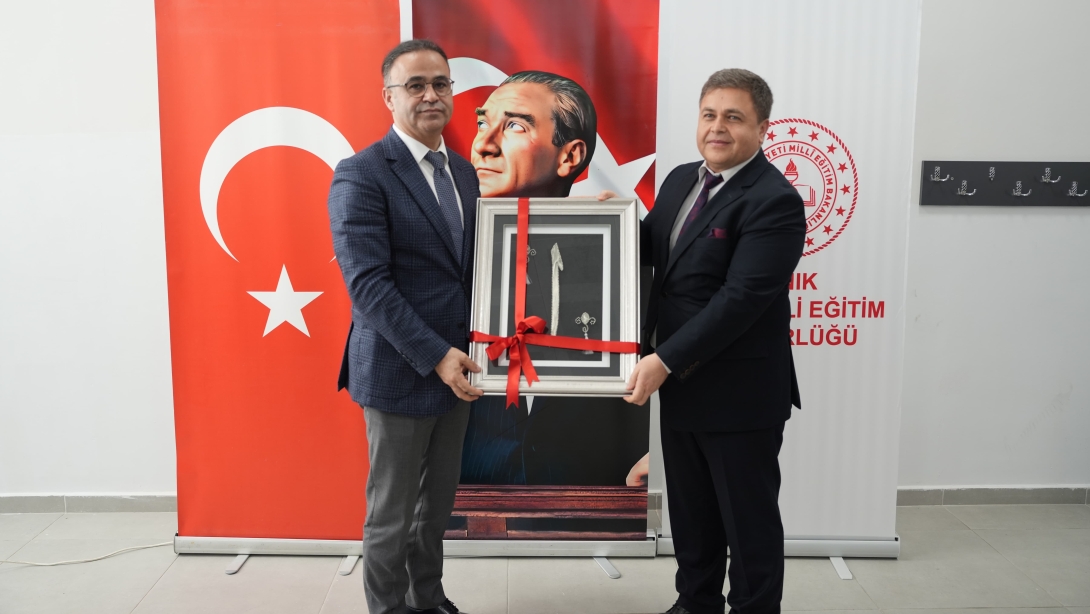 İl Milli Eğitim Müdürümüz Sayın Dr. Ömer YAHŞİ'nin İlçemiz Ziyaretleri